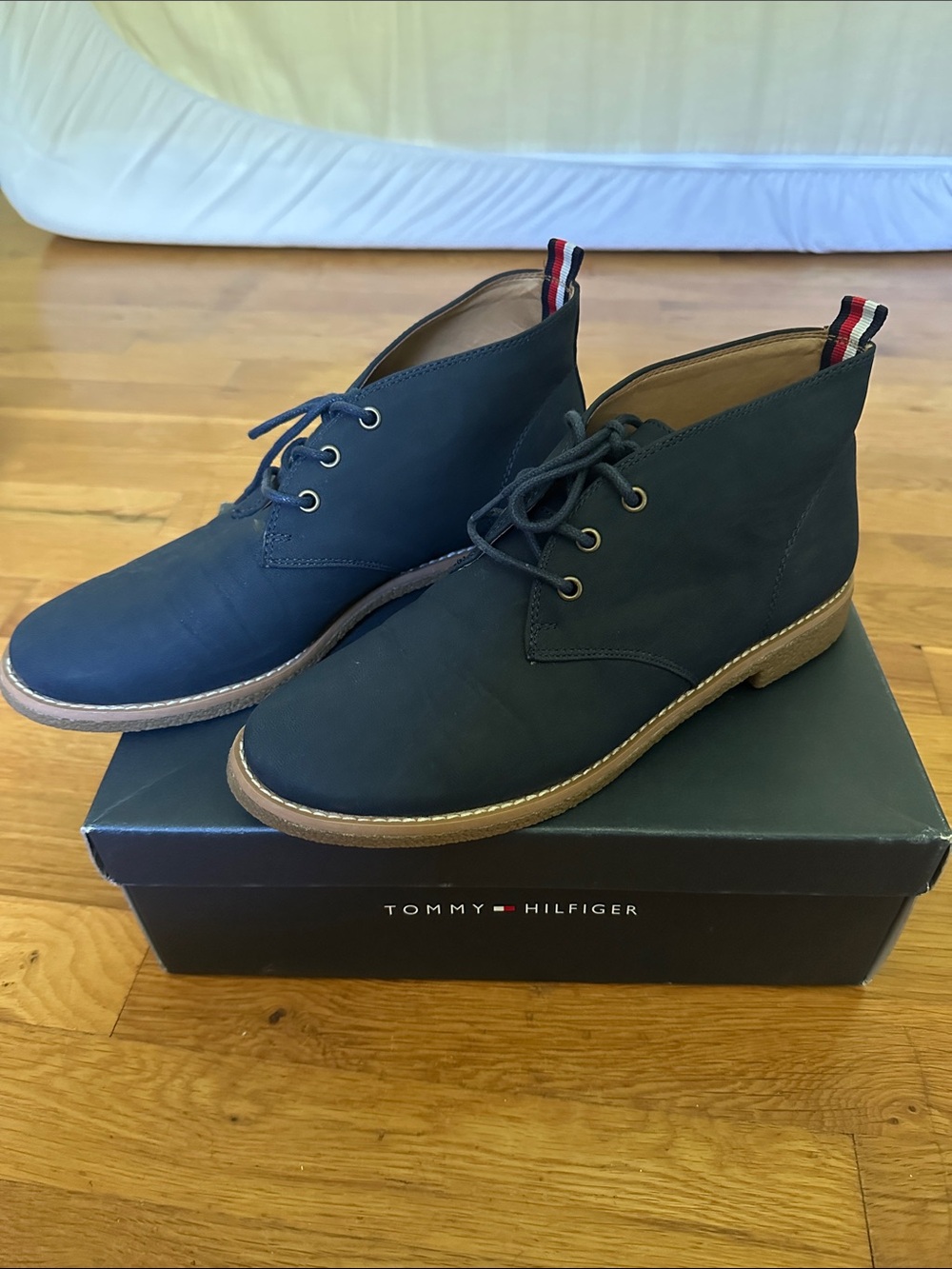Tommy Hilfiger Benay Chukka Boots Women’s size 8.5